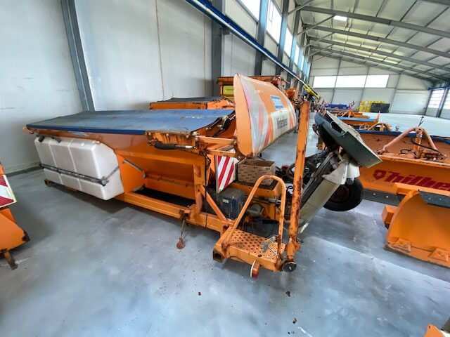 Unimog Salzstreuer Schmidt SAB40-36FR1750 - Epandeur de sable: photos 2 Unimog Salzstreuer Schmidt SAB40-36FR1750 - Epandeur de sable: photos 2