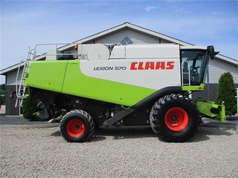 Claas LEXION 570 Klargjort maskine med Vario V900 Skærbo - Moissonneuse-batteuse: photos 2 Claas LEXION 570 Klargjort maskine med Vario V900 Skærbo - Moissonneuse-batteuse: photos 2