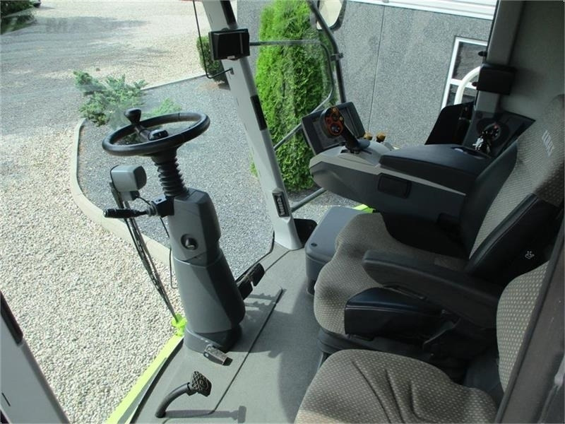 Claas LEXION 750 Gårdmaskine med V900 skærebord. - Moissonneuse-batteuse: photos 4 Claas LEXION 750 Gårdmaskine med V900 skærebord. - Moissonneuse-batteuse: photos 4