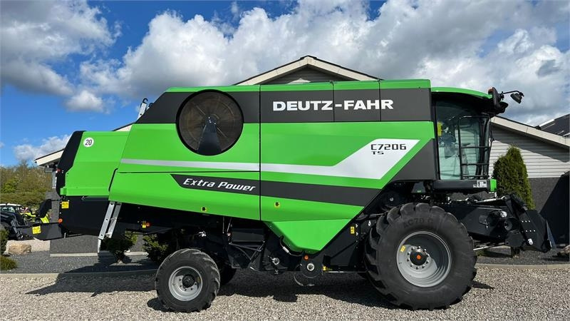 Deutz-fahr C7206 With 24feed - 7.2m header. New and unused Co - Moissonneuse-batteuse: photos 1 Deutz-fahr C7206 With 24feed - 7.2m header. New and unused Co - Moissonneuse-batteuse: photos 1