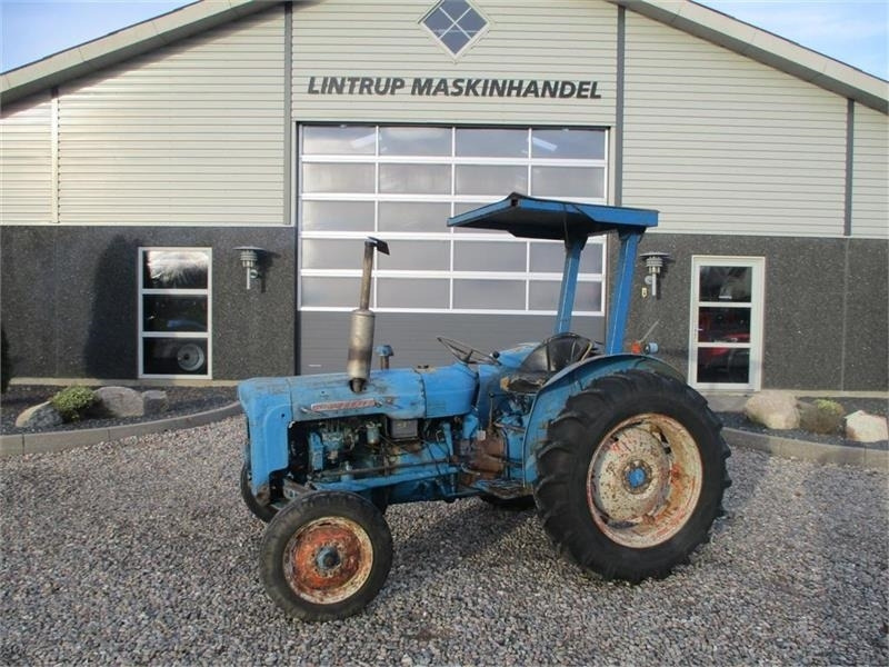 Fordson Dexta 3cyl diesel - Tracteur agricole: photos 1 Fordson Dexta 3cyl diesel - Tracteur agricole: photos 1