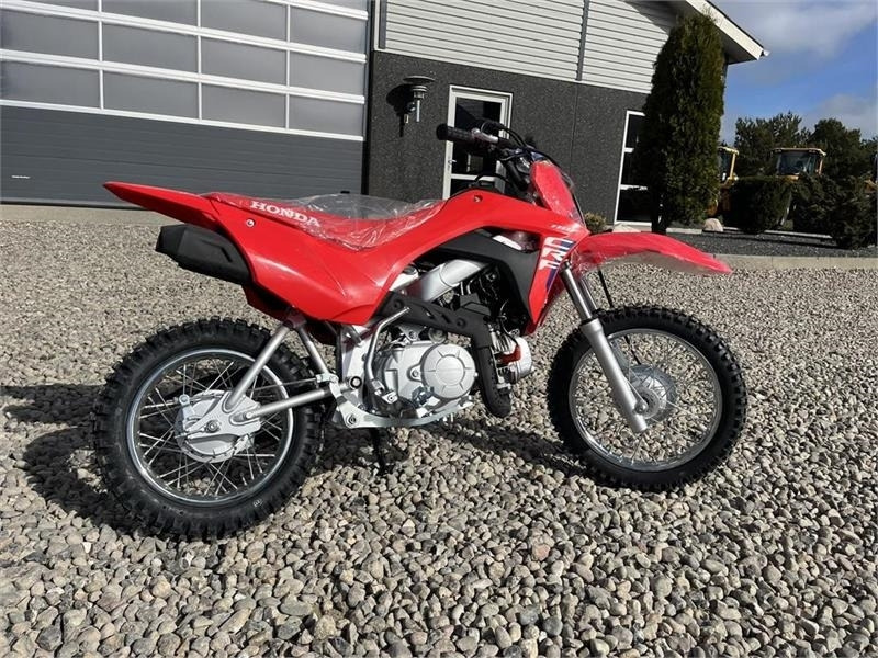 Honda CRF 110 F Den nye model - Quadricycle: photos 4 Honda CRF 110 F Den nye model - Quadricycle: photos 4