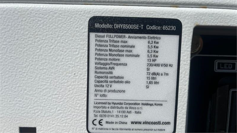 Hyundai DHY8500SE-T 7,0kW diesel - Groupe électrogène: photos 4 Hyundai DHY8500SE-T 7,0kW diesel - Groupe électrogène: photos 4