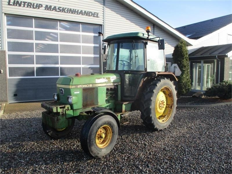 John Deere 2040 S - Tracteur agricole: photos 2 John Deere 2040 S - Tracteur agricole: photos 2