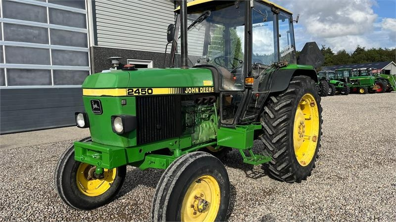John Deere 2450 Med servostyring - Tracteur agricole: photos 3 John Deere 2450 Med servostyring - Tracteur agricole: photos 3