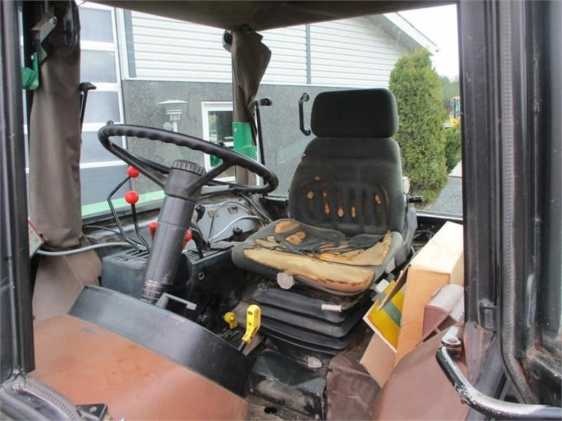 John Deere 2650 Med SGII kabine, 540 og 1000 pto omd - Tracteur agricole: photos 5 John Deere 2650 Med SGII kabine, 540 og 1000 pto omd - Tracteur agricole: photos 5