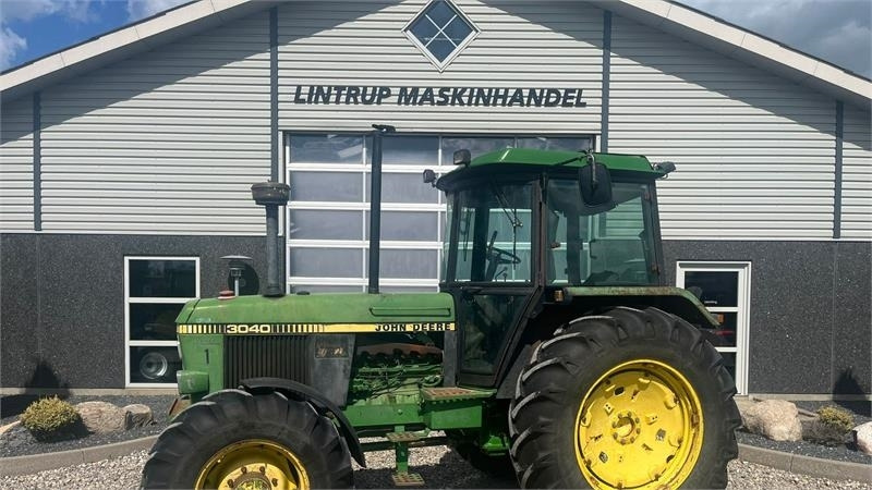 John Deere 3040 SG2 - Tracteur agricole: photos 1 John Deere 3040 SG2 - Tracteur agricole: photos 1