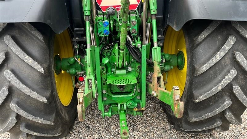 John Deere 6115R Med frontlæsser og krybegear - Tracteur agricole: photos 4 John Deere 6115R Med frontlæsser og krybegear - Tracteur agricole: photos 4