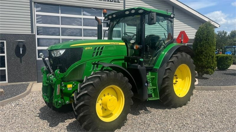 John Deere 6135R Krybegear, frontlift, TLS Affjedret foraksel - Tracteur agricole: photos 2 John Deere 6135R Krybegear, frontlift, TLS Affjedret foraksel - Tracteur agricole: photos 2