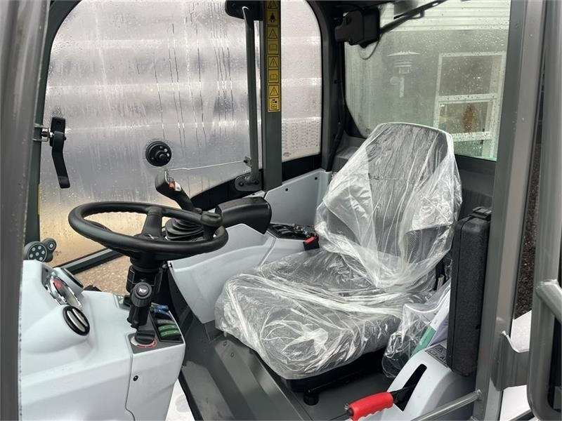 Kramer KL25.5T med Teleskoparm, så den har stor rækkevidd - Chargeuse sur pneus télescopique: photos 4 Kramer KL25.5T med Teleskoparm, så den har stor rækkevidd - Chargeuse sur pneus télescopique: photos 4