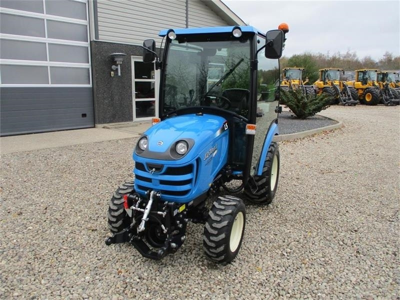 Crédit-bail LS J27 HST Med kabine, frontlift og frontPTO  LS J27 HST Med kabine, frontlift og frontPTO: photos 8