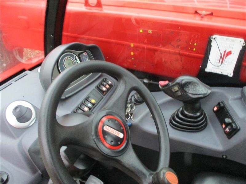 Manitou MT625H Comfort Dansk maskine, med hydrauliske pall - Chariot télescopique: photos 4 Manitou MT625H Comfort Dansk maskine, med hydrauliske pall - Chariot télescopique: photos 4