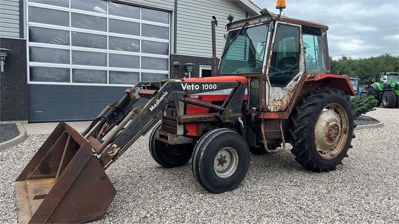 Massey Ferguson 690 Speedshift med frontlæsser - Tracteur agricole: photos 2 Massey Ferguson 690 Speedshift med frontlæsser - Tracteur agricole: photos 2