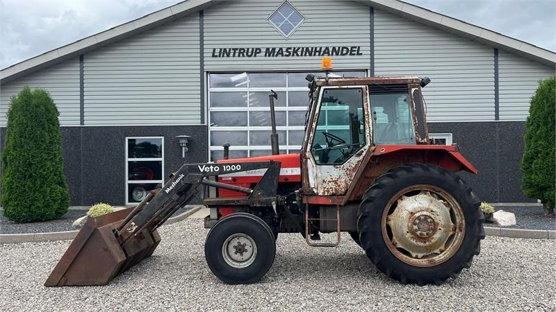 Massey Ferguson 690 Speedshift med frontlæsser - Tracteur agricole: photos 1 Massey Ferguson 690 Speedshift med frontlæsser - Tracteur agricole: photos 1