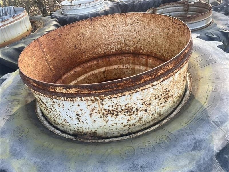 Michelin 650/65R38 Hvide med ring - Pneu pour Machine agricole: photos 2 Michelin 650/65R38 Hvide med ring - Pneu pour Machine agricole: photos 2