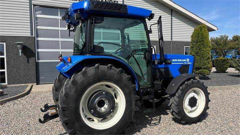 New Holland 70-66 S Fiat model - EXPORT - Tracteur agricole: photos 2 New Holland 70-66 S Fiat model - EXPORT - Tracteur agricole: photos 2
