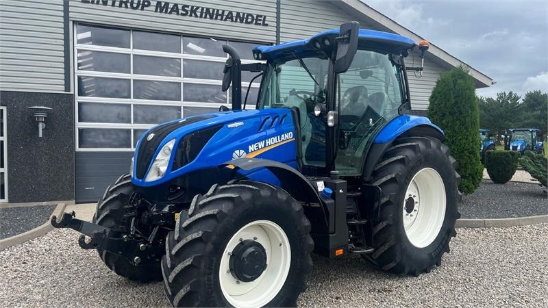 New Holland T6.165 AutoCommannd med frontlift - Tracteur agricole: photos 2 New Holland T6.165 AutoCommannd med frontlift - Tracteur agricole: photos 2