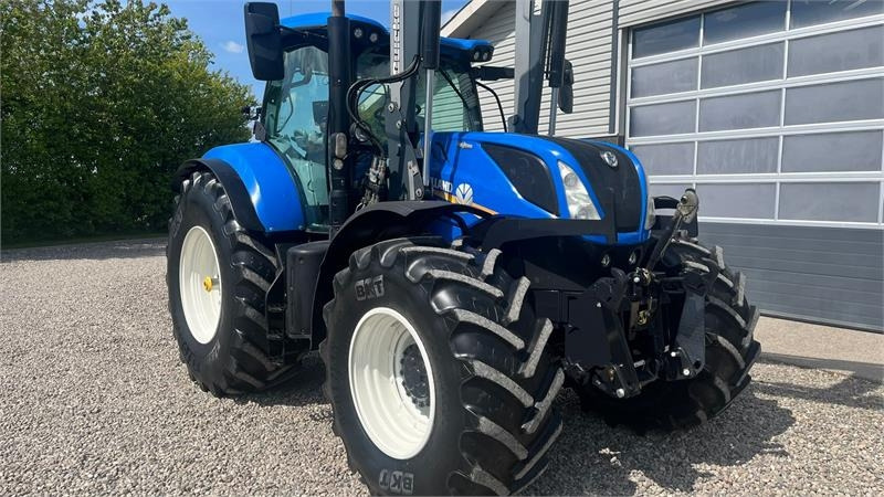 Tracteur agricole New Holland T7.270 AC med frontlift og frontlæsser: photos 22