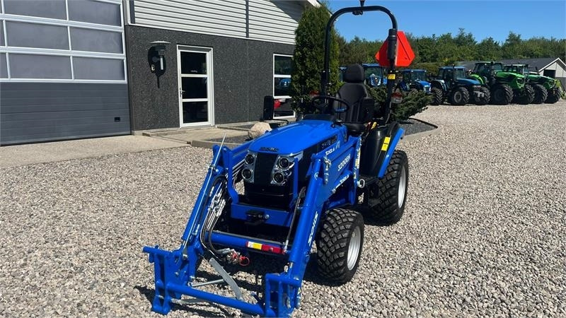 Tracteur communal Solis H26 HST Med Frontlæsser og GardenPro dæk: photos 11 Tracteur communal Solis H26 HST Med Frontlæsser og GardenPro dæk: photos 11