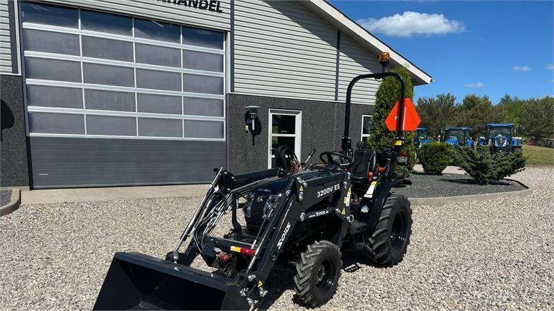 Solis S26 6+2 gearmaskine Limited Edition i sort med bre - Tracteur agricole: photos 2 Solis S26 6+2 gearmaskine Limited Edition i sort med bre - Tracteur agricole: photos 2