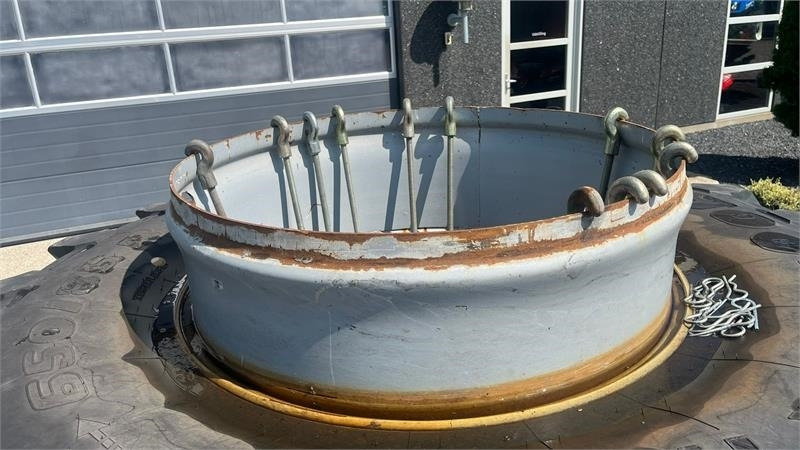 Trelleborg 650/85R38 TM 900 med ring og 12 låse - Pneu pour Machine agricole: photos 3 Trelleborg 650/85R38 TM 900 med ring og 12 låse - Pneu pour Machine agricole: photos 3
