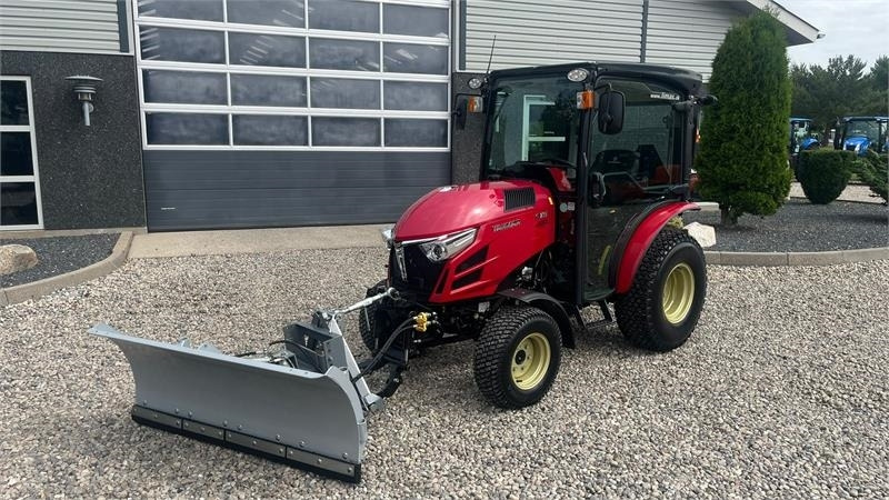 Yanmar YT 235H 4WD Snow Edition med sneplov og spreder - Tracteur communal: photos 2 Yanmar YT 235H 4WD Snow Edition med sneplov og spreder - Tracteur communal: photos 2