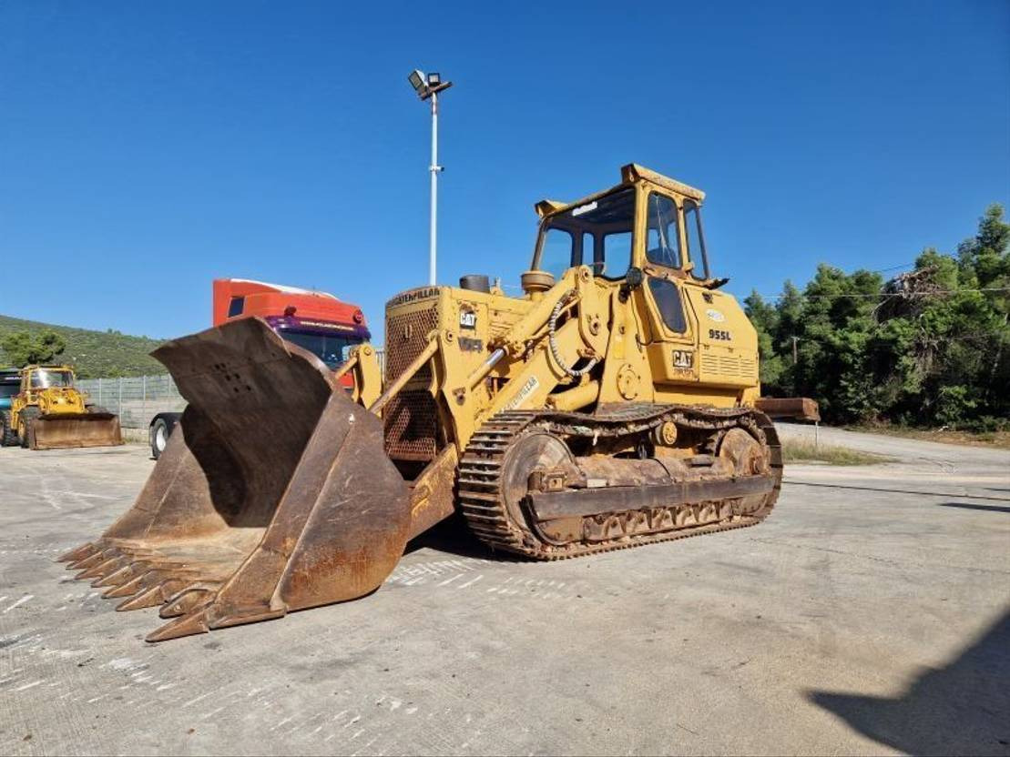 Caterpillar CAT 955L WITH RIPPER - Chargeuse sur chenilles: photos 2 Caterpillar CAT 955L WITH RIPPER - Chargeuse sur chenilles: photos 2