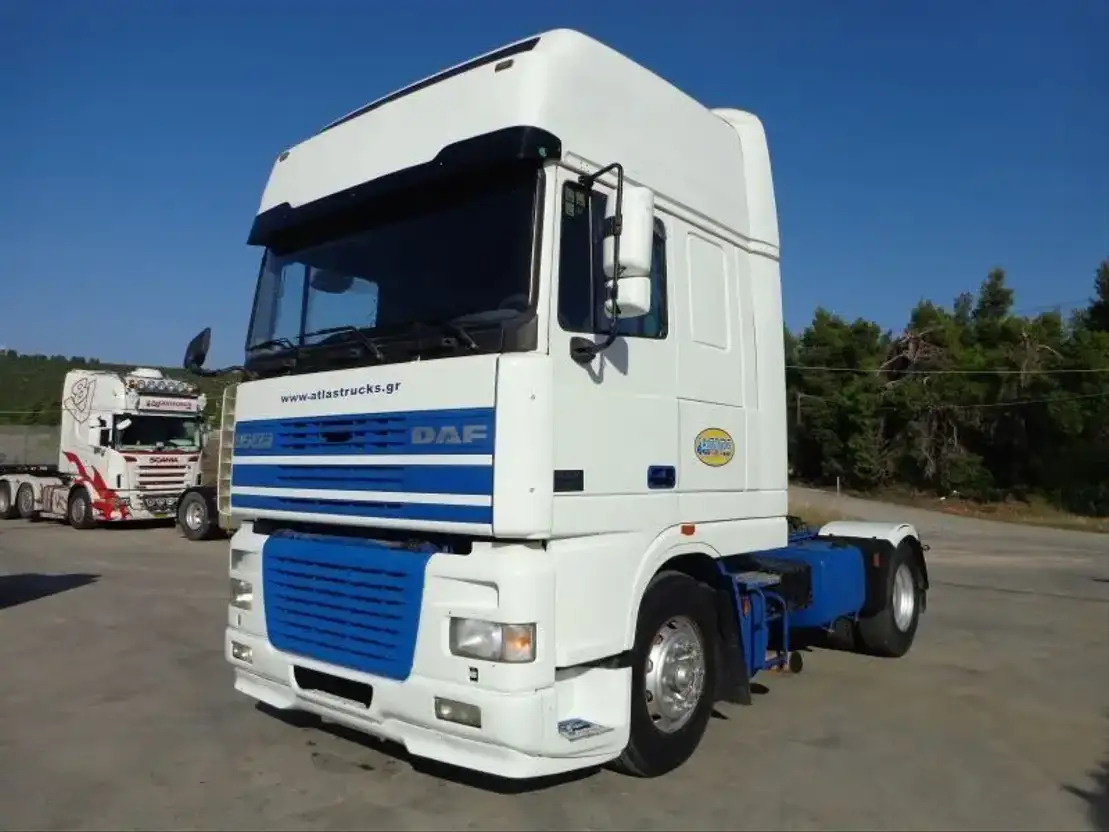DAF XF 480 DAF XF.480 4X2 Super Space Intarder - Tracteur routier: photos 1 DAF XF 480 DAF XF.480 4X2 Super Space Intarder - Tracteur routier: photos 1