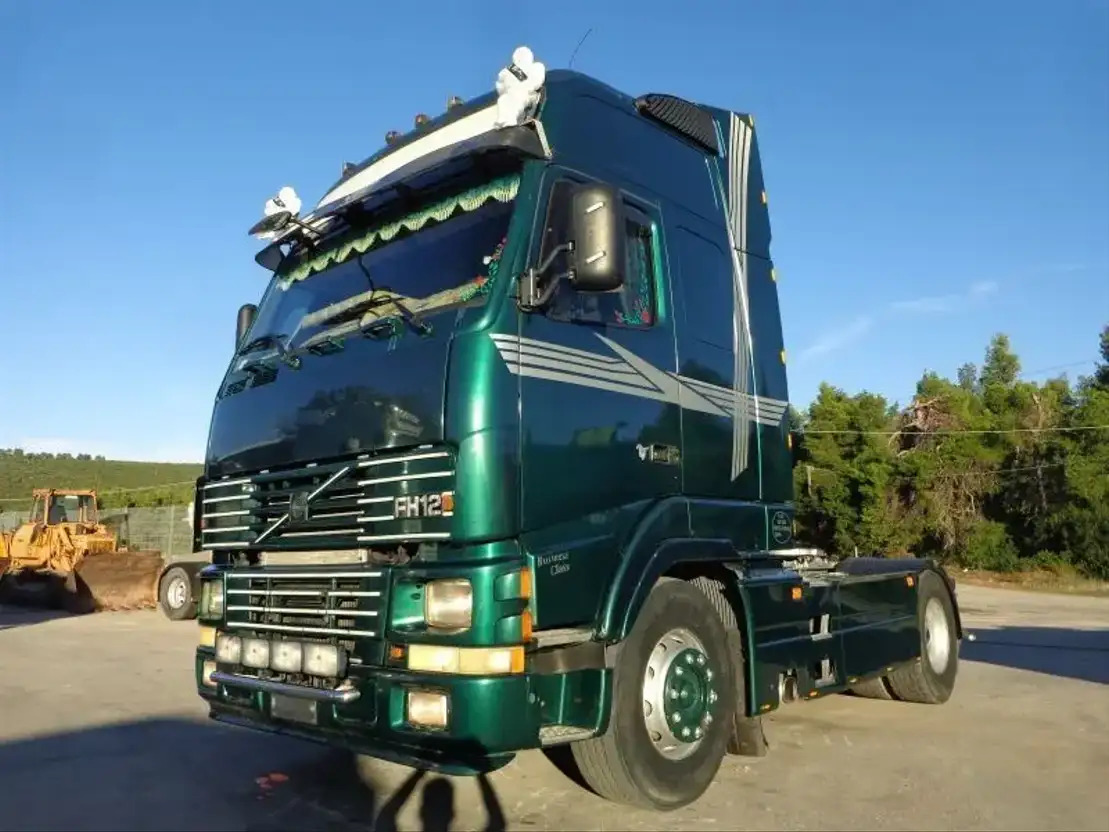 Volvo FH 12.420 Volvo FH12.420 4X2 - Tracteur routier: photos 1 Volvo FH 12.420 Volvo FH12.420 4X2 - Tracteur routier: photos 1