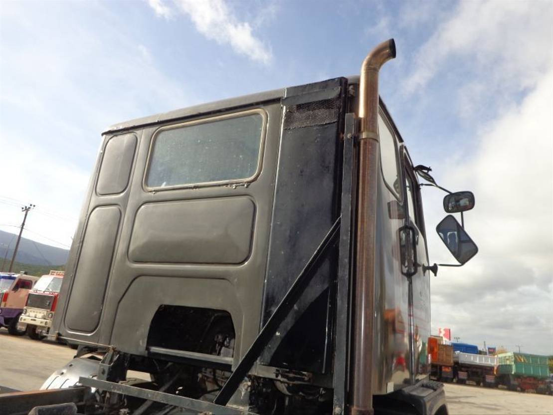 Camion benne Volvo F 89 VOLVO F89 (6X2) -KIPPER: photos 6