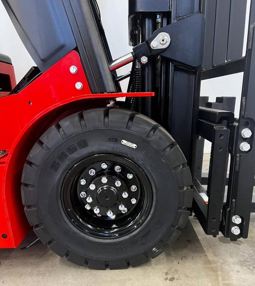 Chariot élévateur électrique neuf EP EQUIPMENT EFL181: photos 9 Chariot élévateur électrique neuf EP EQUIPMENT EFL181: photos 9