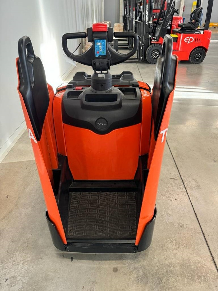 Toyota 10545 LPE200  - Transpalette: photos 3 Toyota 10545 LPE200  - Transpalette: photos 3