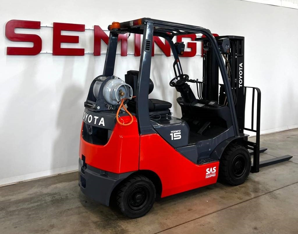 Toyota 10908 02-8FGF18  - Chariot élévateur à gaz: photos 3 Toyota 10908 02-8FGF18  - Chariot élévateur à gaz: photos 3