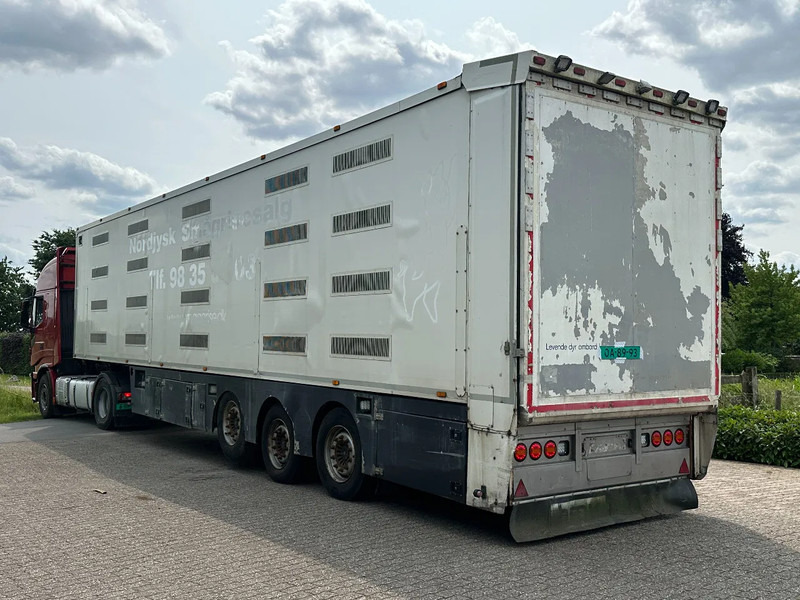 Berdex NO BERDEX HMK 4 stock livestock trailer SPF - Semi-remorque bétaillère: photos 4 Berdex NO BERDEX HMK 4 stock livestock trailer SPF - Semi-remorque bétaillère: photos 4