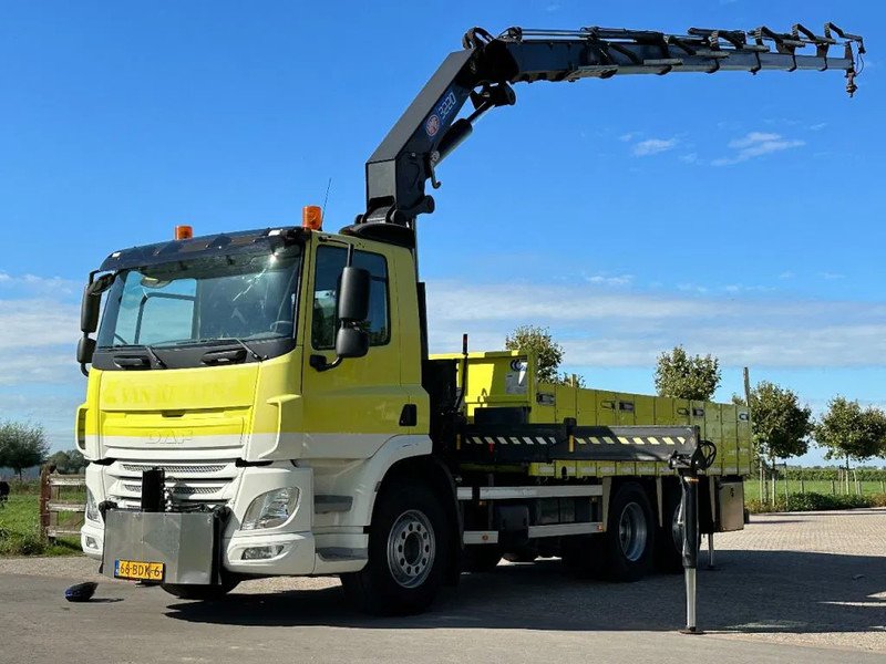 DAF CF 290 FAN !!HMF 32TM RADIO REMOTE!! FRONT STAMP!! 209tkm!!EURO6!! - Camion grue: photos 5 DAF CF 290 FAN !!HMF 32TM RADIO REMOTE!! FRONT STAMP!! 209tkm!!EURO6!! - Camion grue: photos 5