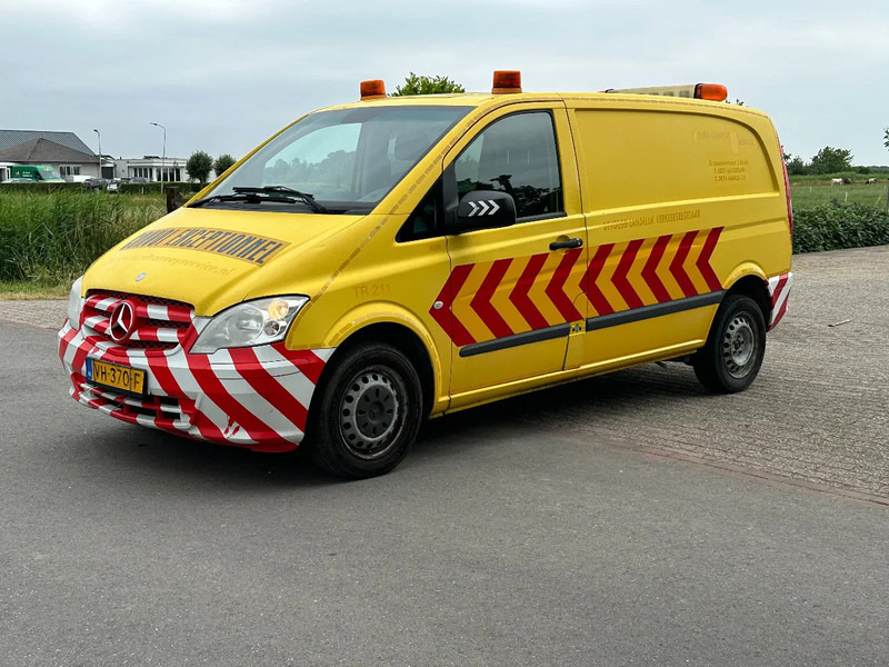 Mercedes-Benz Vito 113 CDI AUTOMAAT!!CONVOI EXCEPTIONNEL!!BEGELEIDINGSWAGEN!! - Fourgonnette: photos 3 Mercedes-Benz Vito 113 CDI AUTOMAAT!!CONVOI EXCEPTIONNEL!!BEGELEIDINGSWAGEN!! - Fourgonnette: photos 3