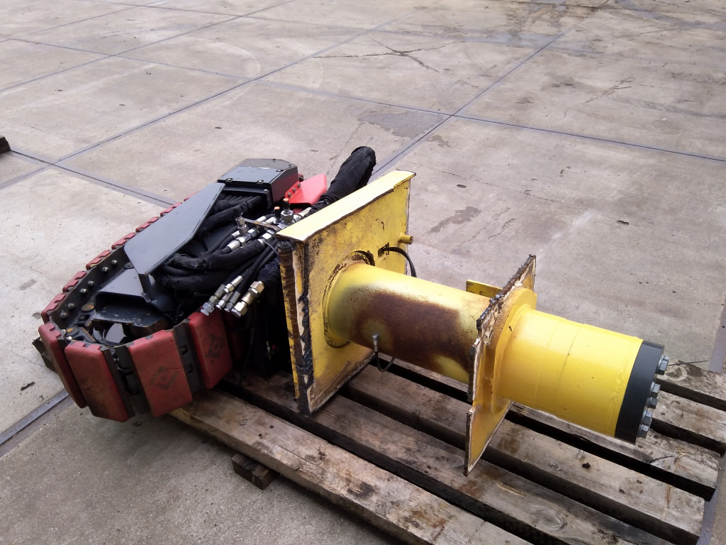 Bomag BM1000-35 - - Pièces de train de roulement pour Engins de chantier: photos 3 Bomag BM1000-35 - - Pièces de train de roulement pour Engins de chantier: photos 3