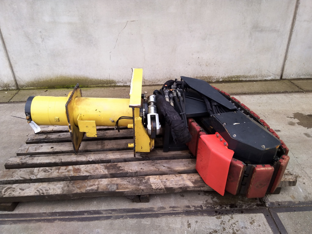 Bomag BM1000-35 - - Pièces de train de roulement pour Engins de chantier: photos 1 Bomag BM1000-35 - - Pièces de train de roulement pour Engins de chantier: photos 1