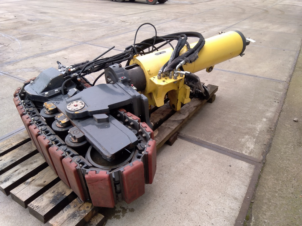 Bomag BM1000-35 - - Pièces de train de roulement pour Engins de chantier: photos 4 Bomag BM1000-35 - - Pièces de train de roulement pour Engins de chantier: photos 4