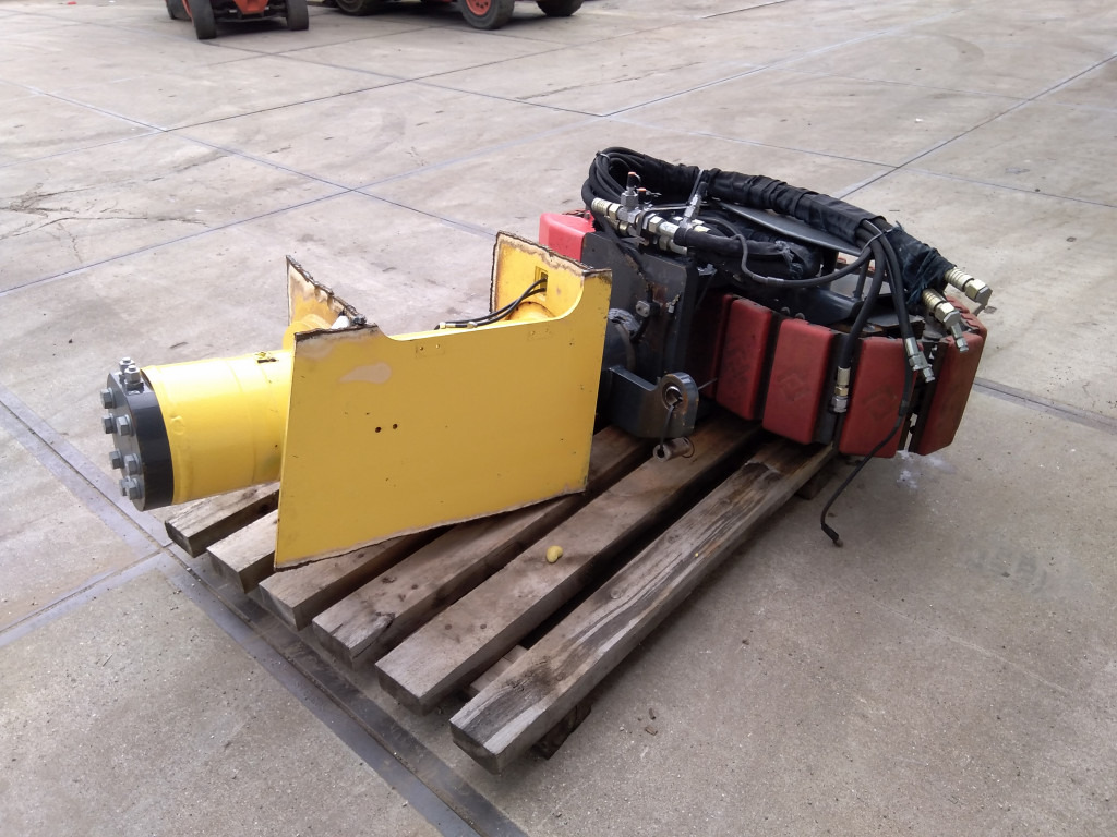 Bomag BM1000-35 - - Pièces de train de roulement pour Engins de chantier: photos 3 Bomag BM1000-35 - - Pièces de train de roulement pour Engins de chantier: photos 3