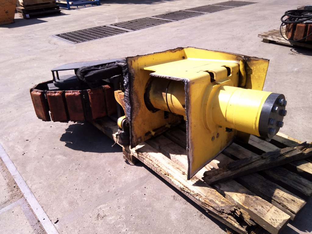 Bomag BM1200-35 - - Pièces de train de roulement pour Engins de chantier: photos 2 Bomag BM1200-35 - - Pièces de train de roulement pour Engins de chantier: photos 2