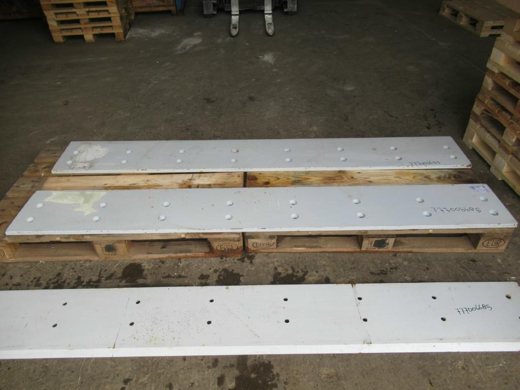 CNH R5123426 - - Lame pour Engins de chantier: photos 1 CNH R5123426 - - Lame pour Engins de chantier: photos 1