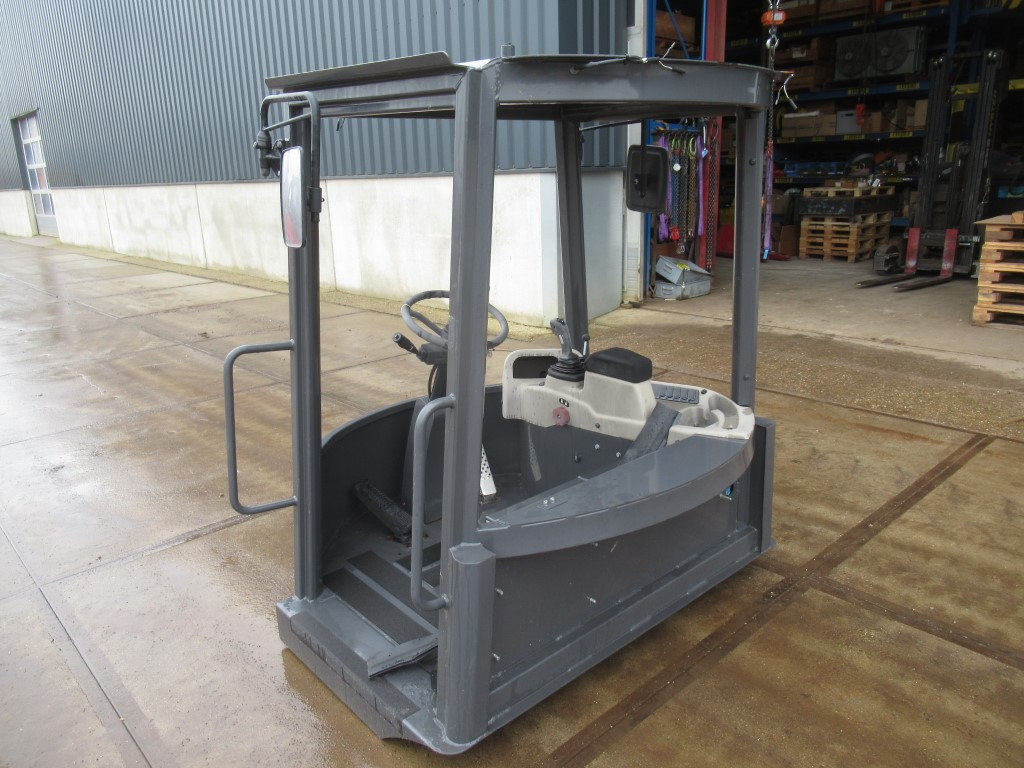 Case 87681392 - - Cabine pour Engins de chantier: photos 3 Case 87681392 - - Cabine pour Engins de chantier: photos 3