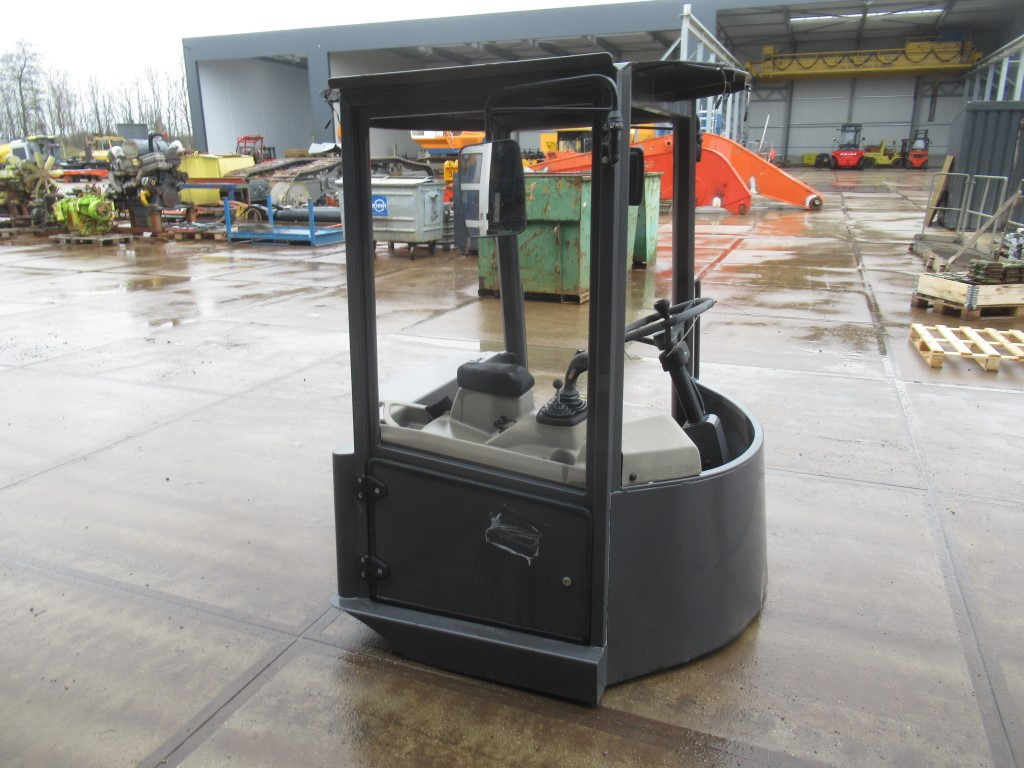 Case 87681392 - - Cabine pour Engins de chantier: photos 1 Case 87681392 - - Cabine pour Engins de chantier: photos 1