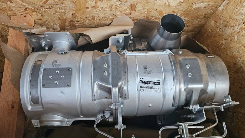 Case 8983703980 - Catalyseur pour Engins de chantier: photos 1 Case 8983703980 - Catalyseur pour Engins de chantier: photos 1