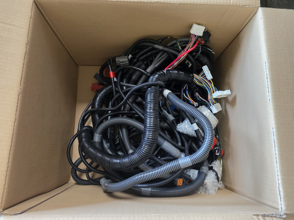 Case KTR12460 - Câble/ Fil pour Engins de chantier: photos 2 Case KTR12460 - Câble/ Fil pour Engins de chantier: photos 2