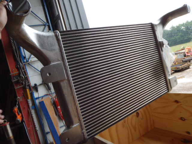 Case LL00083 - Intercooler pour Engins de chantier: photos 2 Case LL00083 - Intercooler pour Engins de chantier: photos 2