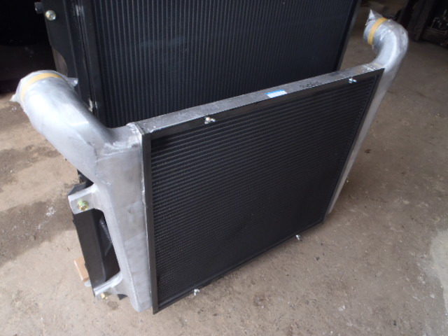Case LN00100 - Intercooler pour Engins de chantier: photos 2 Case LN00100 - Intercooler pour Engins de chantier: photos 2