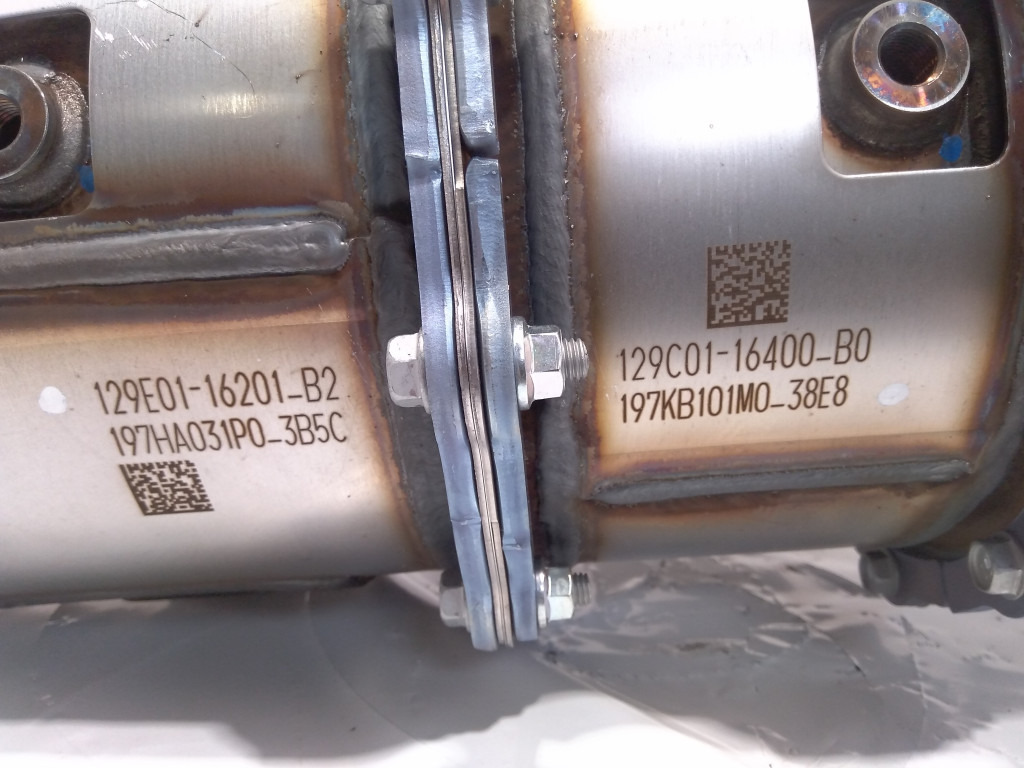 Case VV129E3016070 - AdBlue réservoir pour Machine agricole: photos 4 Case VV129E3016070 - AdBlue réservoir pour Machine agricole: photos 4