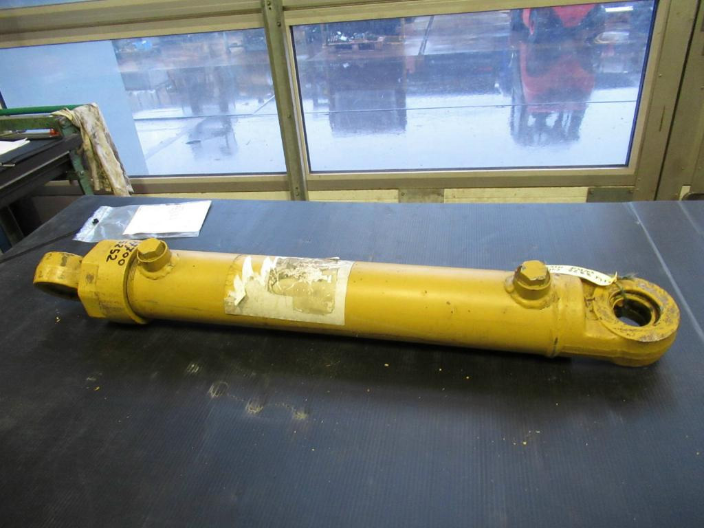 Caterpillar 1U3322 - Vérin hydraulique pour Engins de chantier: photos 4 Caterpillar 1U3322 - Vérin hydraulique pour Engins de chantier: photos 4